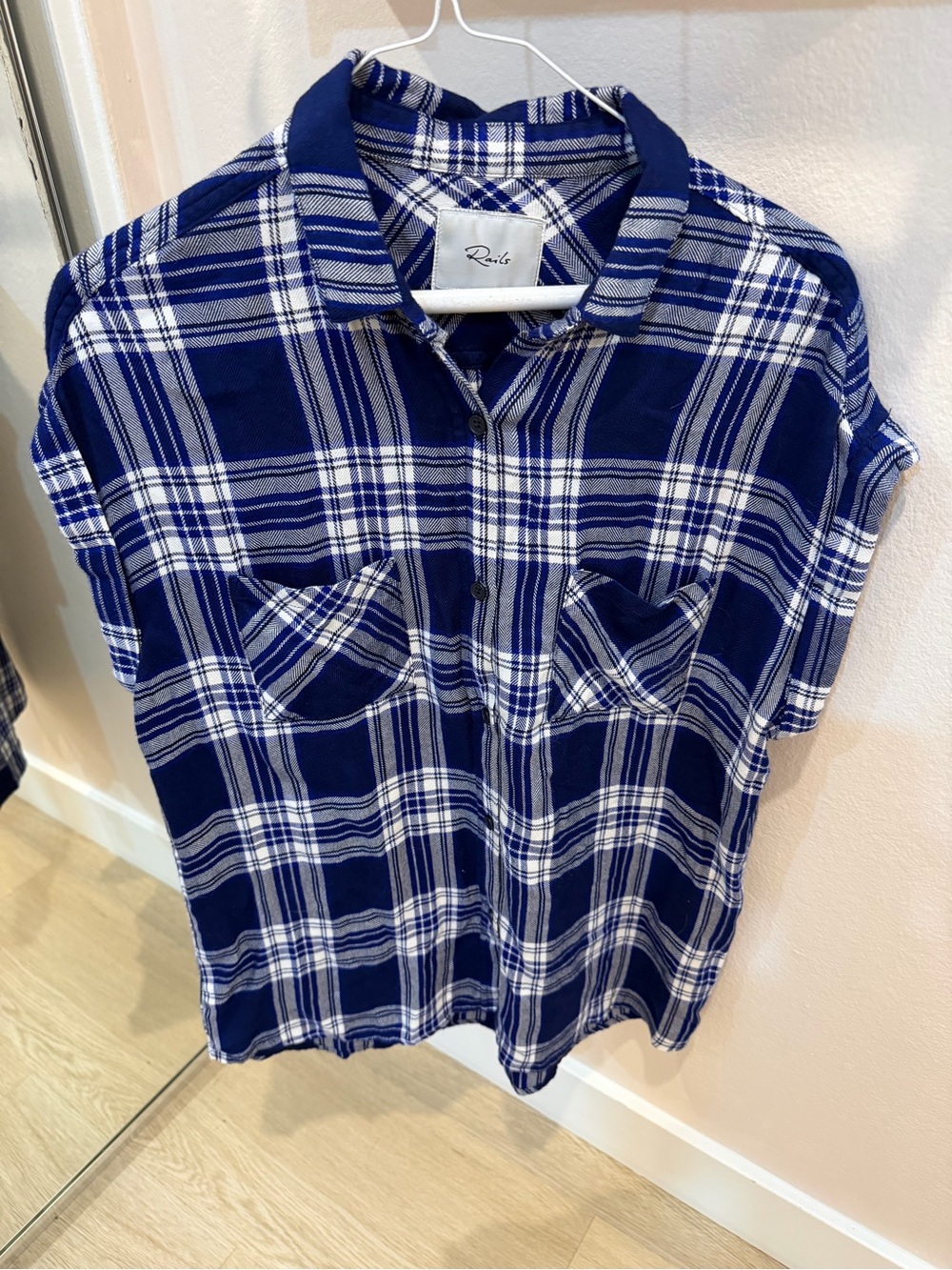 Rails Blue & White Plaid Short Sleeve Button Down Shirt Size Small